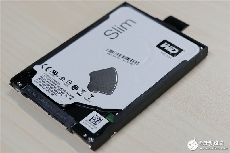 厚積薄發(fā)的秘密 ThinkPad T470拆機(jī)圖賞