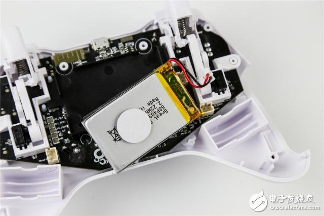 北通阿修羅2游戲手柄拆機(jī)評(píng)測(cè)