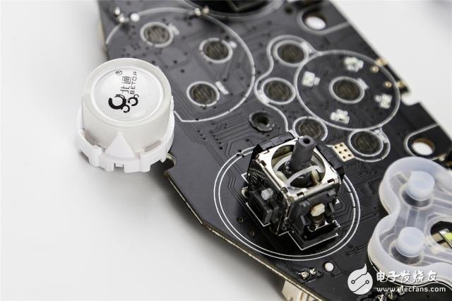 北通阿修羅2游戲手柄拆機(jī)評(píng)測(cè)