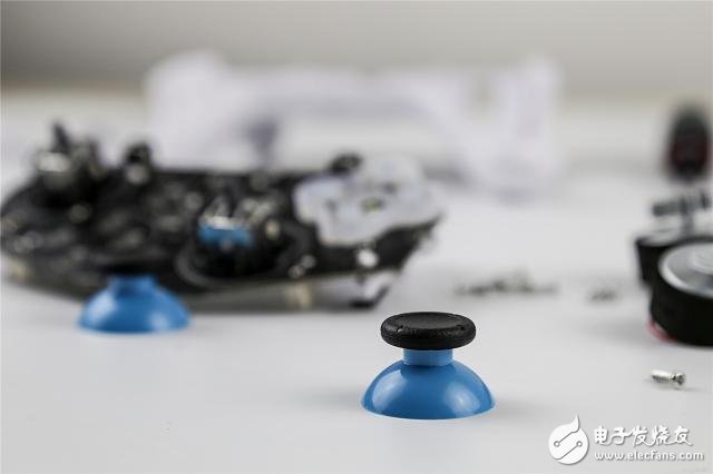 北通阿修羅2游戲手柄拆機(jī)評(píng)測(cè)