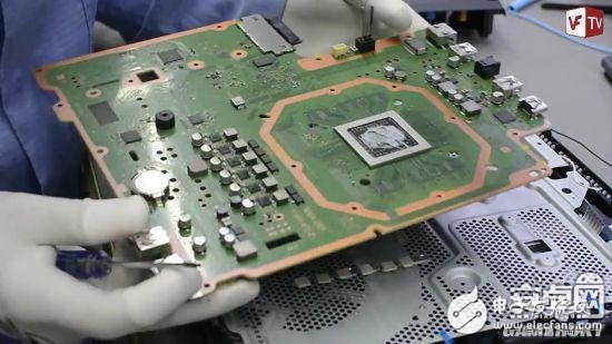 PS4 Pro機身拆解 拆卸更簡單風扇更大