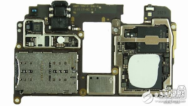 [圖]華為Mate 9拆解：做工整齊、用料扎實(shí)