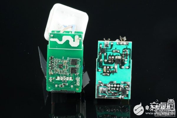 誰(shuí)是李鬼？真假OPPO VOOC閃充充電器對(duì)比拆解