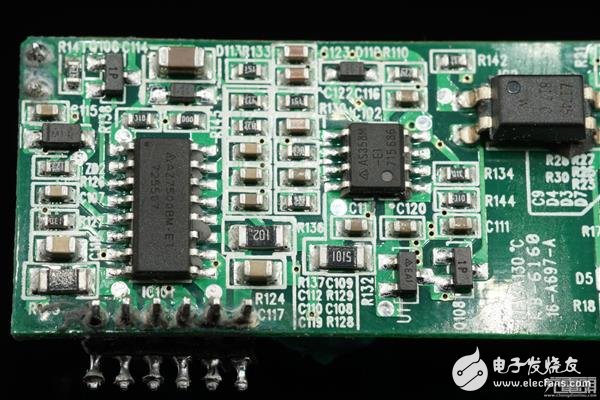 車(chē)載逆變器米家與智米對(duì)比 誰(shuí)更有優(yōu)勢(shì)？