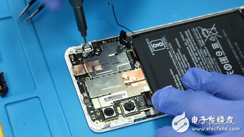 千元性價比神器！紅米Note 5拆解超詳細拆解