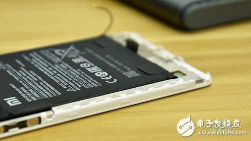 千元性價比神器！紅米Note 5拆解超詳細拆解