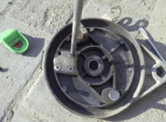 電動(dòng)車后剎車怎么拆_電動(dòng)車后輪剎車拆解圖