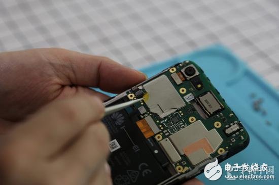 榮耀暢玩7拆機全面解析