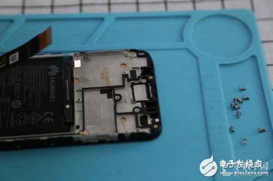 榮耀暢玩7拆機全面解析