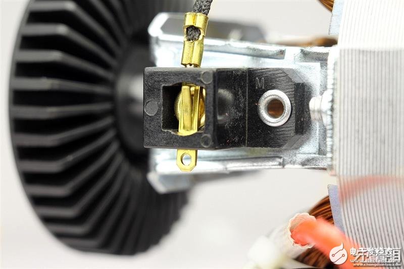 小怪獸mini破壁料理機評測：小身材大馬力，集合多種產(chǎn)品功能