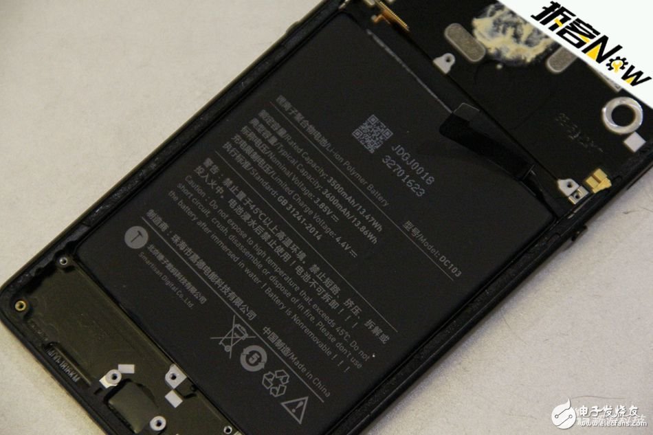 堅果R1首發(fā)拆解 來看看真旗艦的內(nèi)部設(shè)計